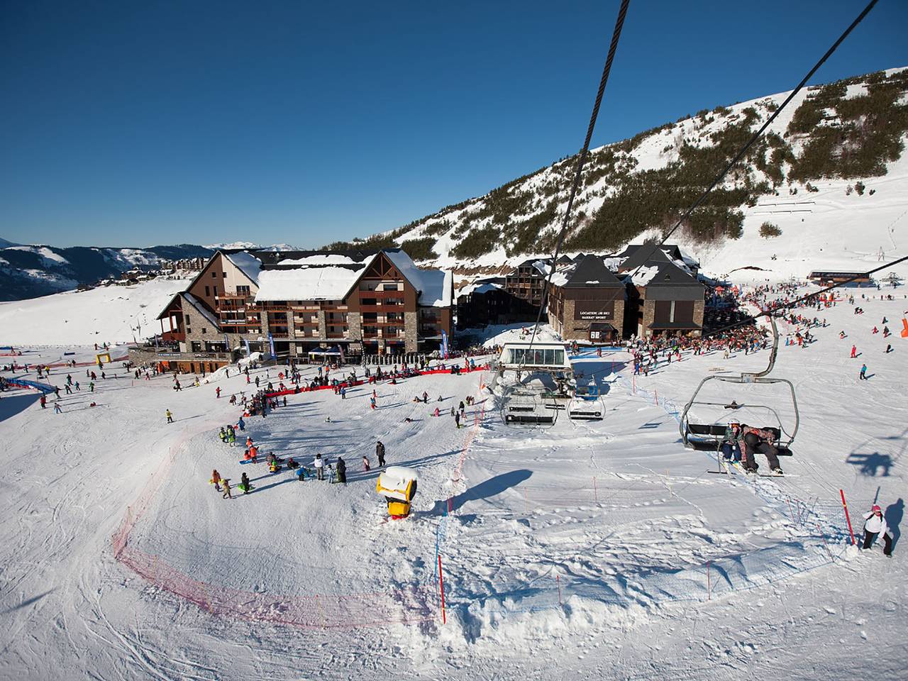 Entire apartment, Résidence Privilège in Germ, French Pyrenees