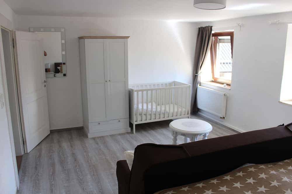 Bauernhaus von 1869 mit modernem Ambiente, freies Wlan, Ofen und großem Garten in Dahlem, Rureifel (Nordrhein-westfalen)