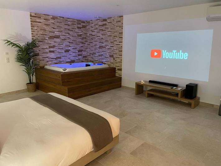 Location de vacances pour 2 personnes, avec jacuzzi et jardin à Les Pennes-Mirabeau - 3