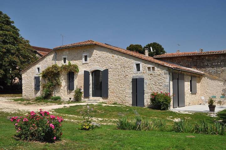 Location de vacances pour 6 personnes, avec Terrasse et Jardin à Saint-Martin-de-Fressengeas
