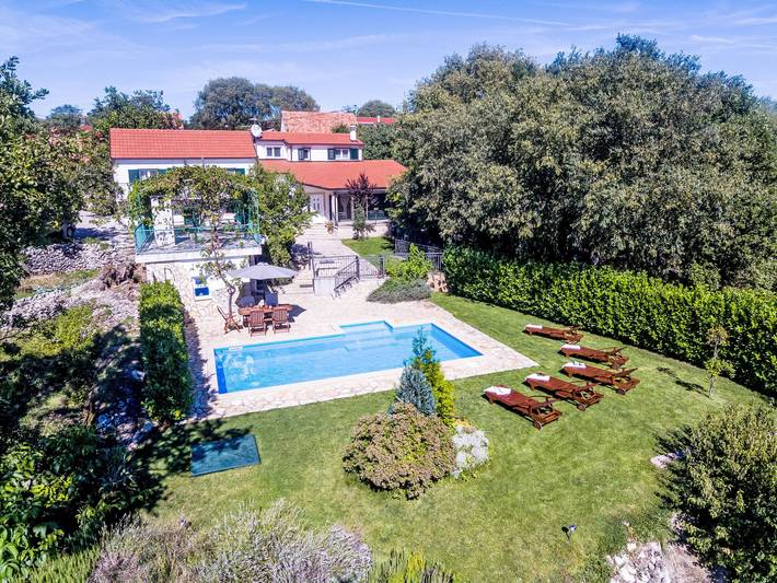 Ferieudlejning for 10 personer, med have og udsigt samt terrasse i Makarska Riviera