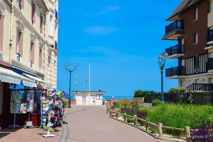 Location de vacances pour 6 personnes, avec jardin dans Grand Casino de Cabourg - 4