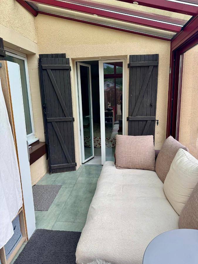 Location de vacances pour 2 personnes, avec terrasse ainsi que sauna et jardin à Champagney - 4
