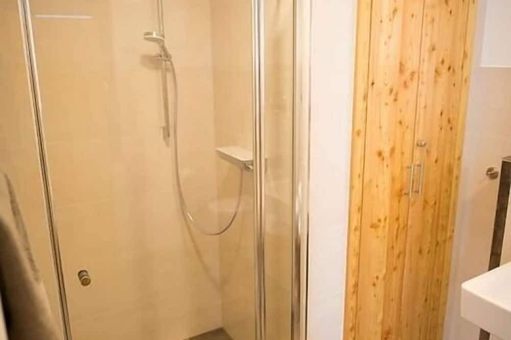 Ganze Wohnung, Ferienwohnung/App. für 2 Gäste mit 34m² in Hoyerswerda in Hoyerswerda, Lausitzer Seenland