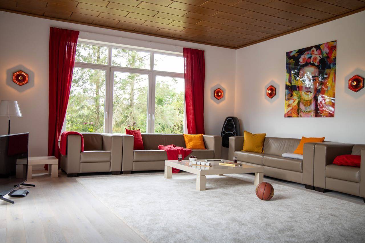 Freistehendes Ferienhaus für 14 Personen mit großzügigem Garten und Sauna kurz vor St. Peter-Ording in Garding, Eiderstedt