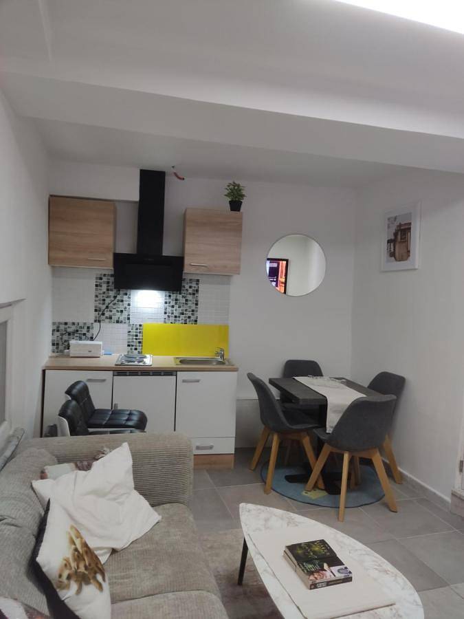 Gîte pour 2 personnes, avec vue et terrasse à Wiltz