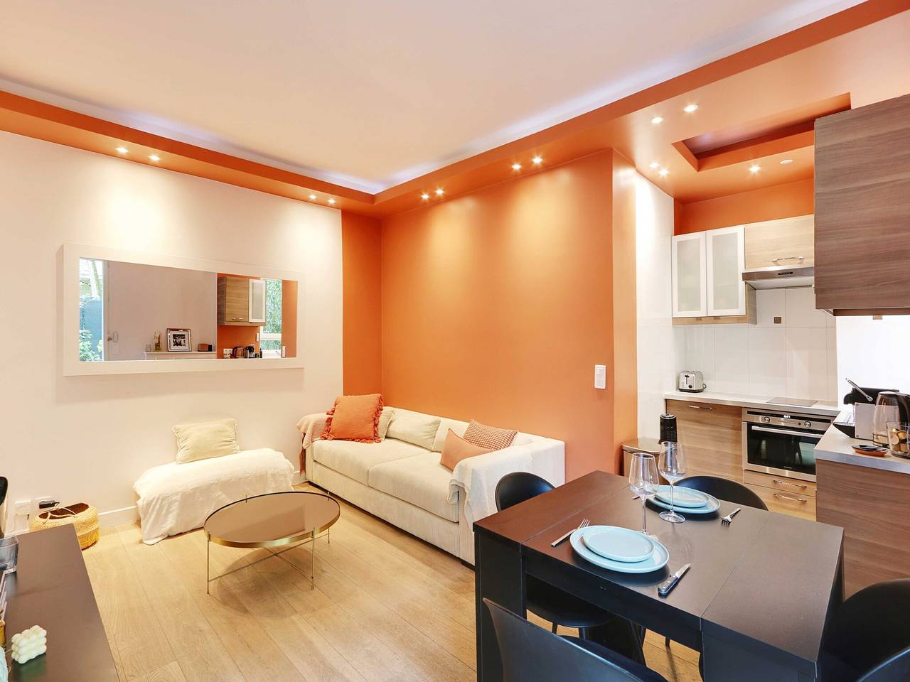 Appartement entier, Appartement cosy avec jardin -Neuilly-sur-Seine in Neuilly-sur-Seine, Hauts-de-Seine