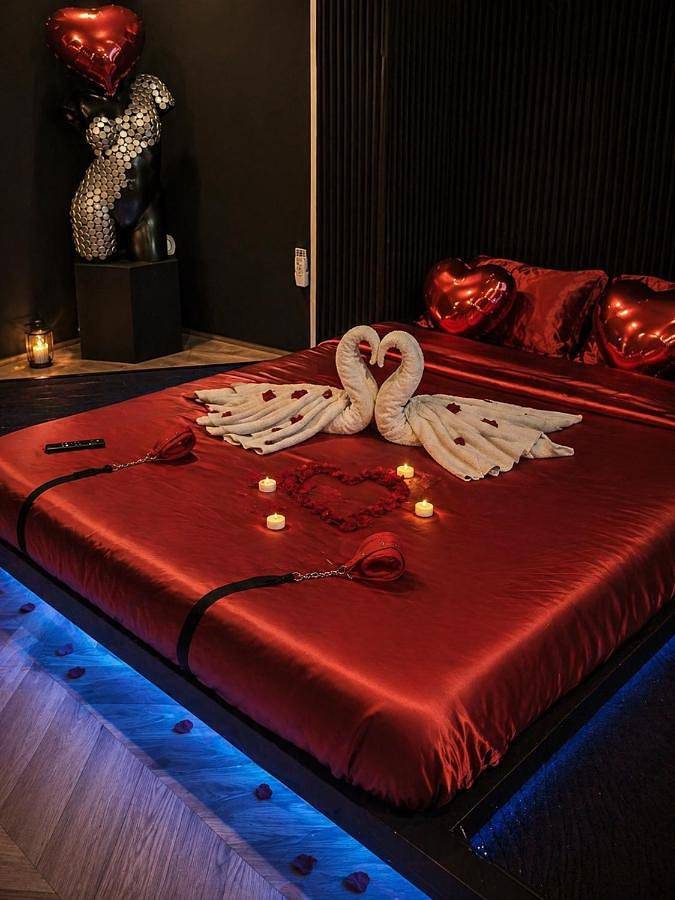 Gîte pour 2 personnes, avec sauna et jacuzzi à Briord - 2