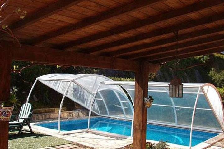 Apartamento para 8 personas, con jardín además de vistas y piscina en Piélagos