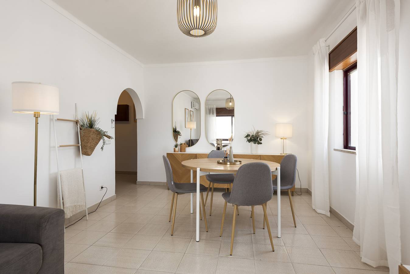 Ganze Wohnung, Mare Viva - Seafront with pool by Hd in Cavacos, Quarteira