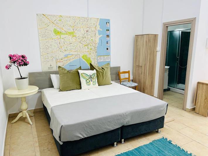 Appartamento per 4 persone, con Terrazza e Giardino a Larnaca