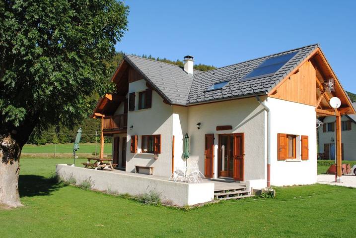 Gîte pour 4 personnes, avec jardin
