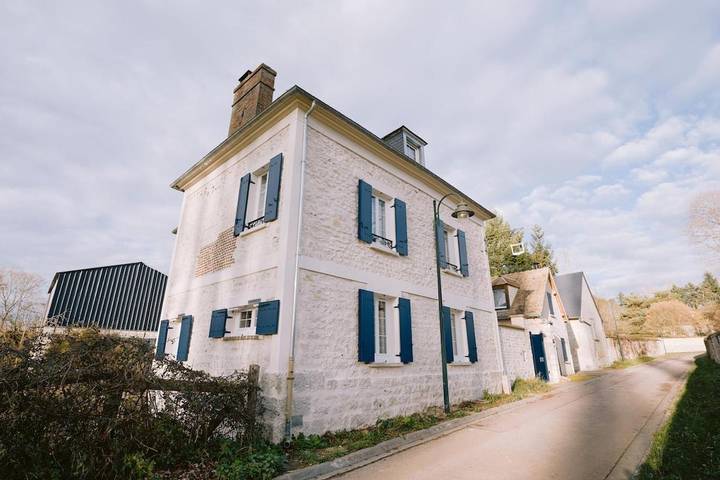 Location de vacances pour 10 personnes, avec jardin et jacuzzi, adapté aux familles à Pressagny-l'Orgueilleux - 2