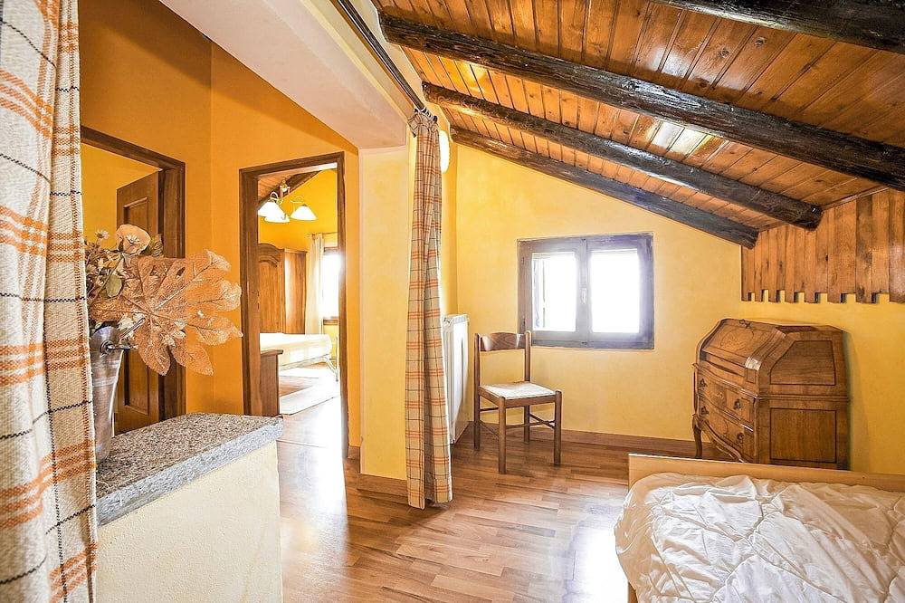 Freistehendes 3-Zimmer-Rustico mit großer Sonnenterrasse in einzigartiger Panoramalage in Piancassone, Trarego Viggiona