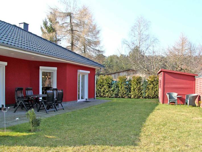 Ferienhaus für 5 Personen, mit Terrasse und Garten in Kröslin - 2