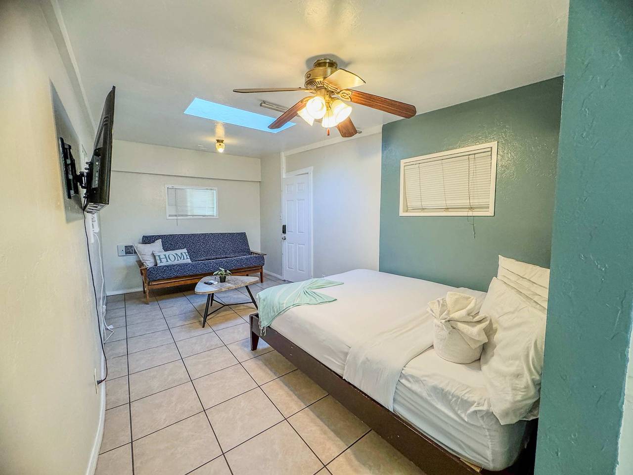 Great Views Studio apartment near Little Italy in San Diego, San Diego County