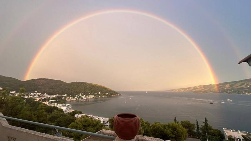 Location de vacances pour 4 personnes, avec vue et jardin dans Poros - 3
