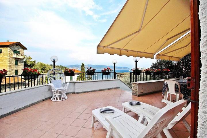 Gîte pour 4 personnes, avec terrasse ainsi que jardin et vue dans Portovenere - 4