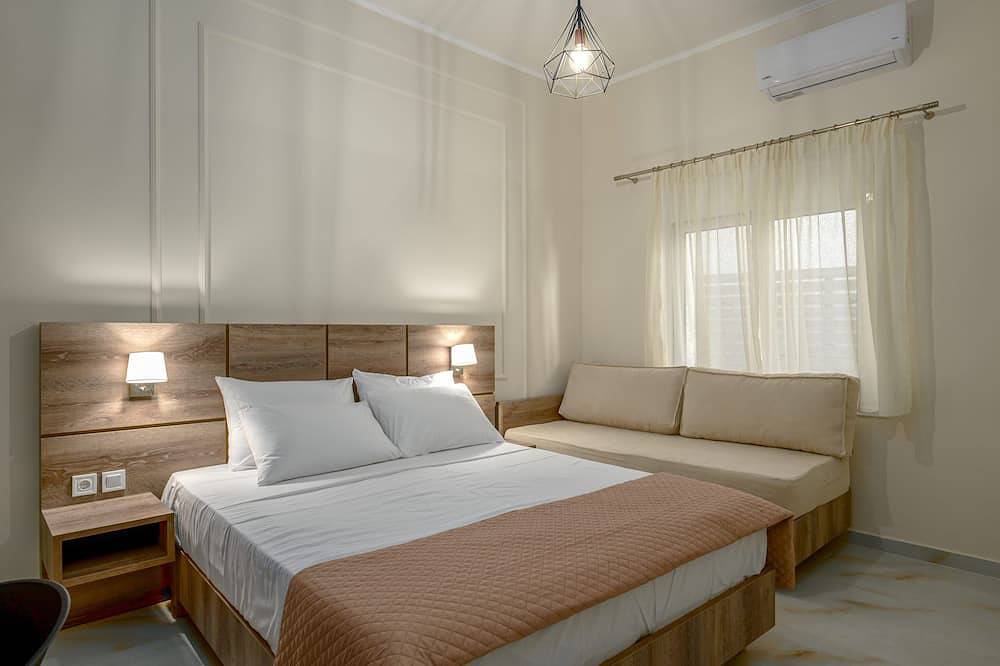 Hel leilighet, Elegant family apartment with kitchen and courtyard in Preveza Prefektur