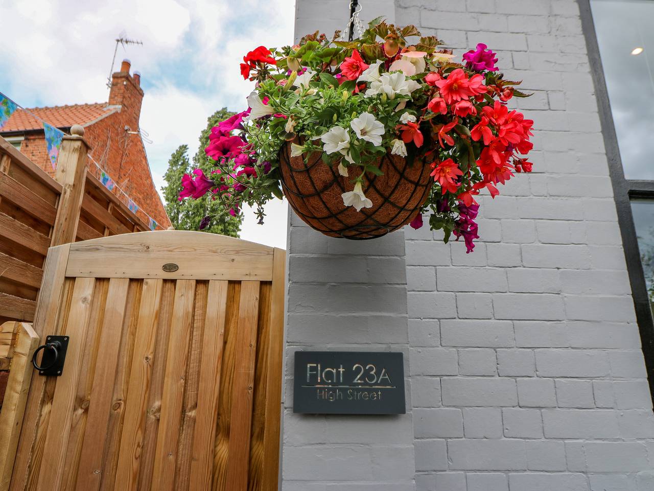 Entire apartment, 23a High Street in Sherwood Forest, Nottinghamshire