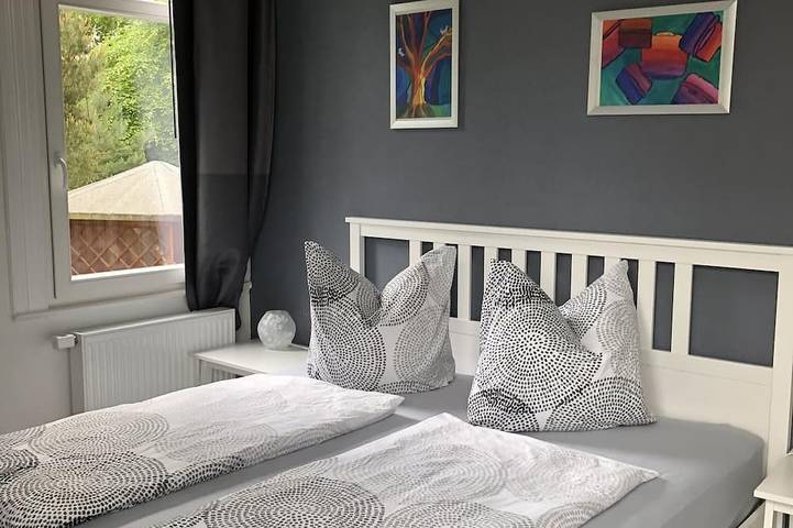 Ganze Wohnung, Moderne Ferienwohnung in alter Villa. Direkt am Thüringer Wald! in Georgenthal, Rennsteig