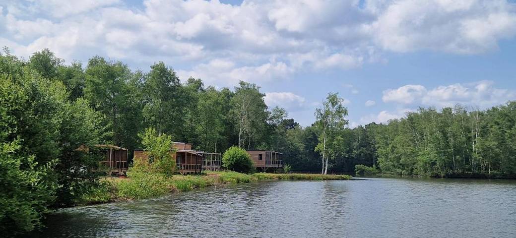 Location de vacances pour 4 personnes, avec piscine à Sainte-Montaine - 2