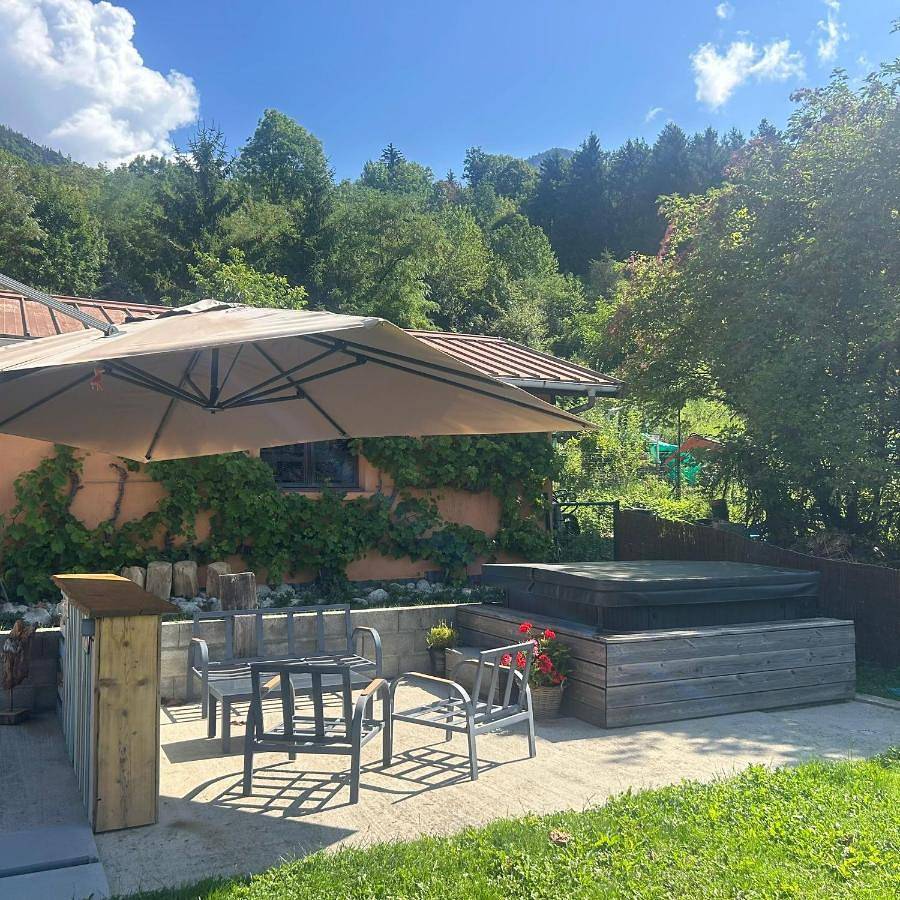 Appartement entier, Gite de la chouette in Thyez, Région de Bonneville