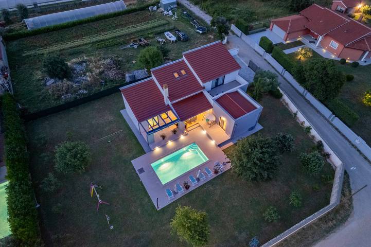 Villa für 9 Personen mit Pool in Sisan, Südküste Istrien