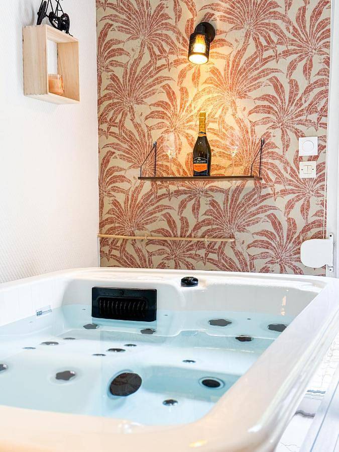 Appartement de vacances pour 2 personnes, avec jacuzzi et jardin