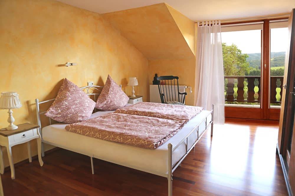 Ganze Wohnung, Hübsche Wohnung im Bergischen Land am Rande des Landschaftsschutzgebietes in Overath, Rheinisch-Bergischer Kreis
