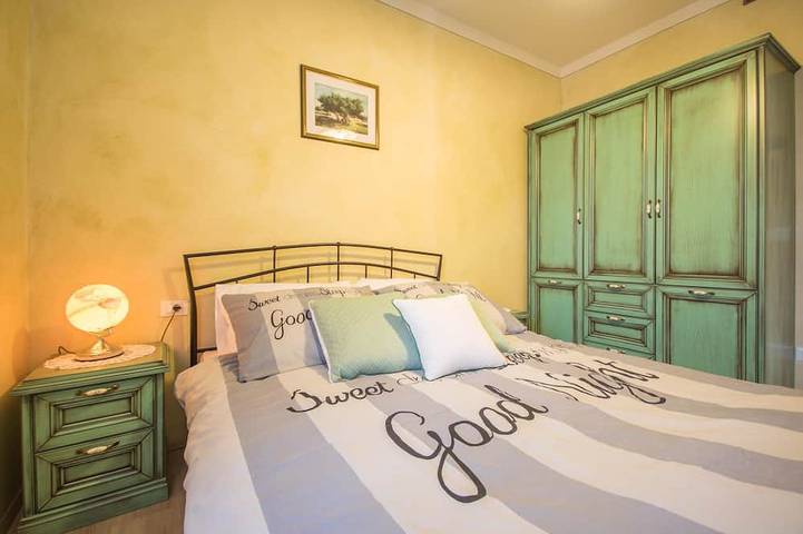Piscine privée, familiale - rouverte en 2019! in Pićan, Istrie centrale