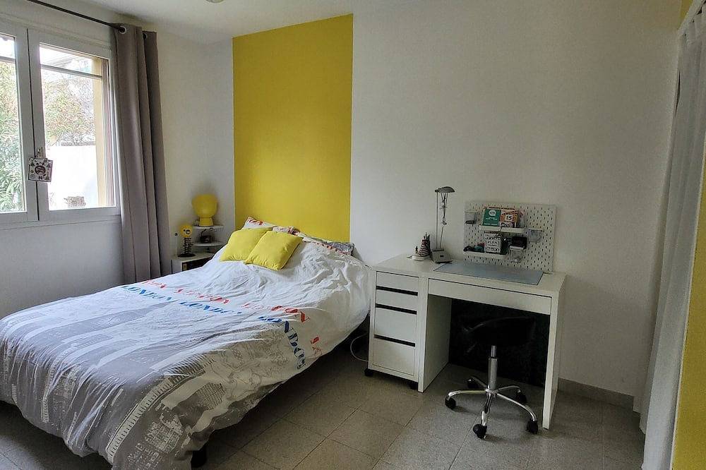 Family house with pool and garden in Drome in Valence, Valence region