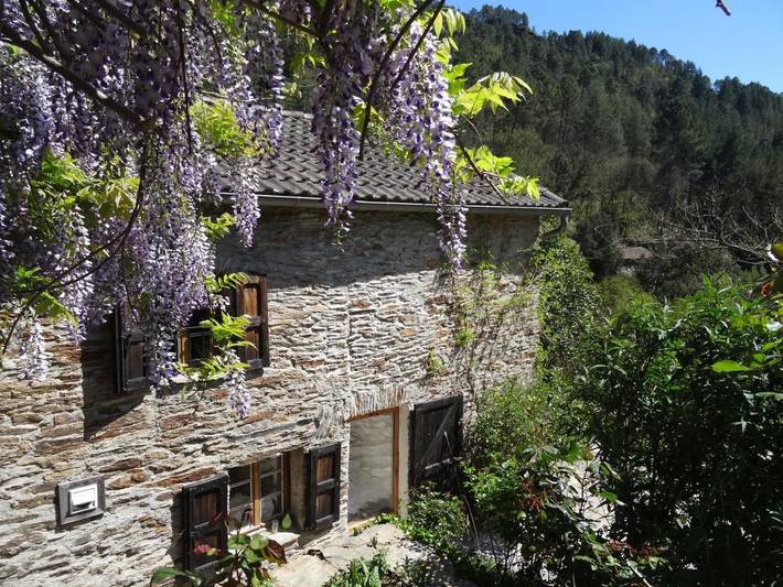 Location de vacances pour 6 personnes, avec vue et jardin, animaux acceptés à Le Collet-de-Dèze - 2