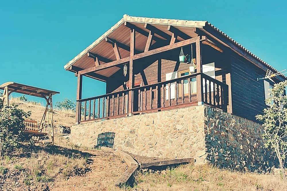 Homerez - Cozy House in Cañamero + Pool in Cañamero, Cáceres Region
