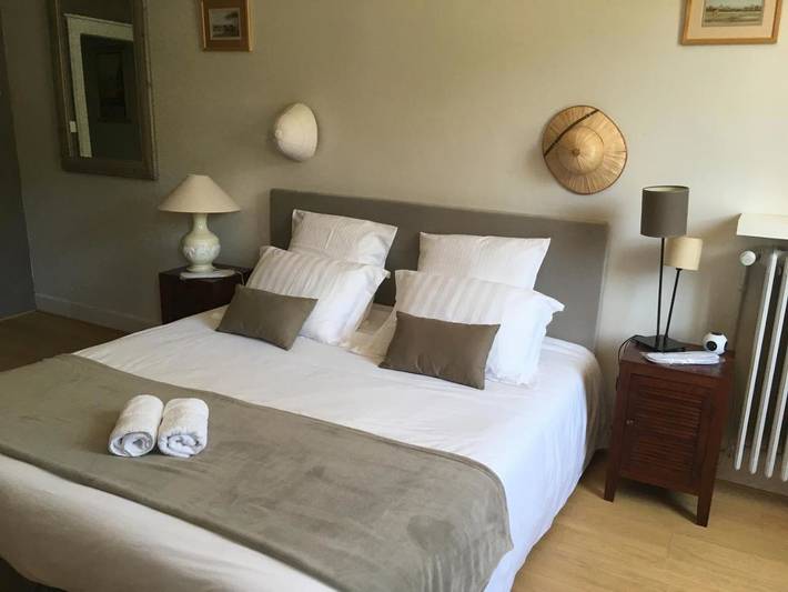 Gîte pour 2 personnes, avec jacuzzi ainsi que jardin et piscine à Castelsagrat - 4