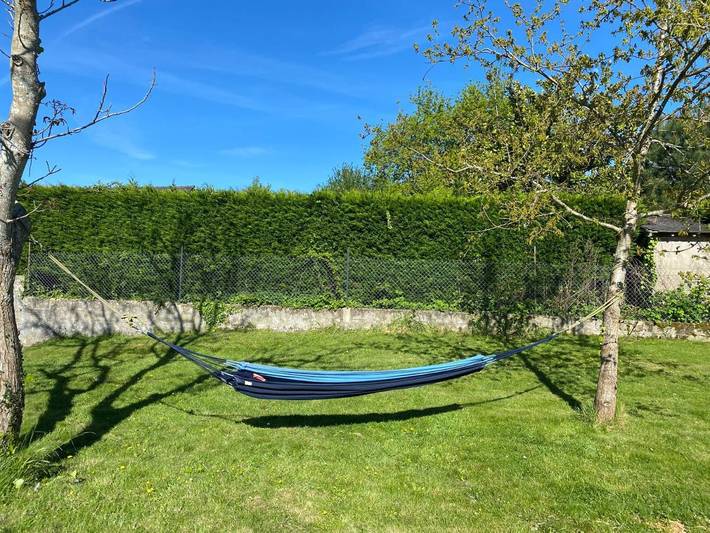 Location de vacances pour 4 personnes, avec terrasse ainsi que vue et jardin à Tréméreuc - 4