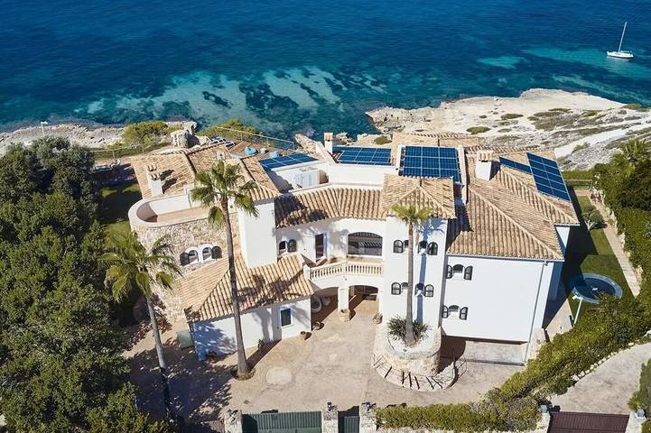 Chalet para 12 personas, con piscina además de jardín y balcón - 1