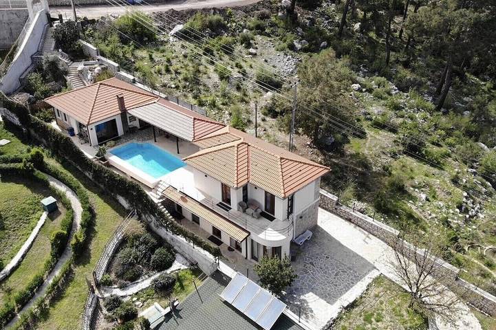 Ferienhaus für 19 Personen, mit Balkon und Garten sowie Whirlpool in der Türkei