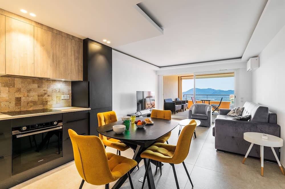 Ganze Wohnung, Apt Medicis – Sea View, Terrace & Pool in Mandelieu-la-Napoule, Mittelmeerküste (Frankreich)