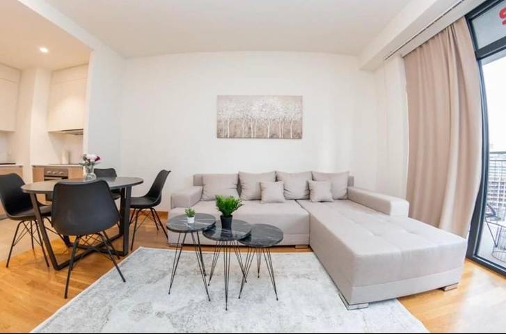 Apartamento para 4 personas, con Balcón además de Terraza y Vistas en Belgrado