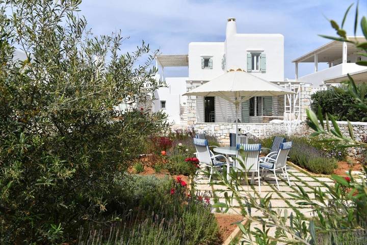 Location de vacances pour 6 personnes, avec Balcon et Jacuzzi ainsi que Terrasse et Jardin dans Aliki - 3