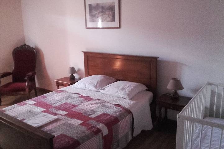 Location de vacances pour 9 personnes, avec terrasse et jardin à Aubenas - 2