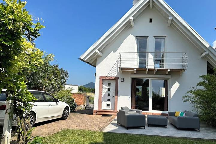 Ferienhaus für 4 Personen, mit Balkon und Garten sowie Sauna in Landau