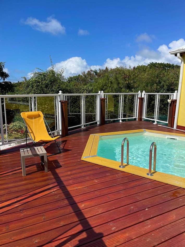 Location de vacances pour 2 personnes, avec terrasse et piscine à Saint-François - 2