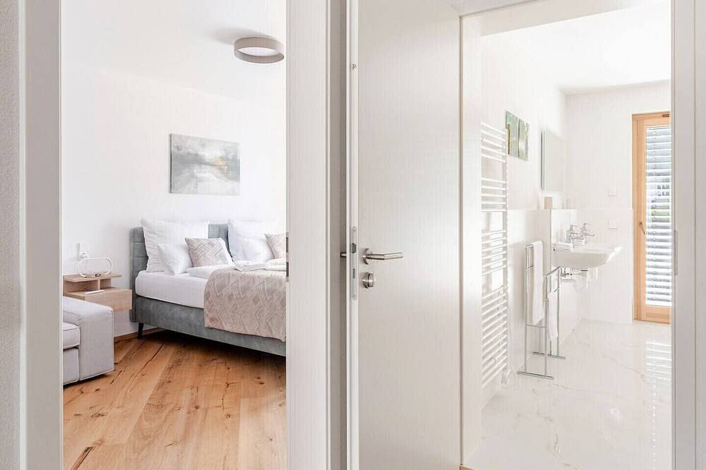 Ganze Wohnung, Apartment Verso - Stylish 3Br Suite Near Basel in Lörrach, Südschwarzwald