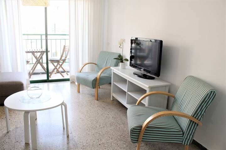 Appartement entier, Appartement de vacances pour 5 personnes avec balcon in Playa San Juan, Guía de Isora