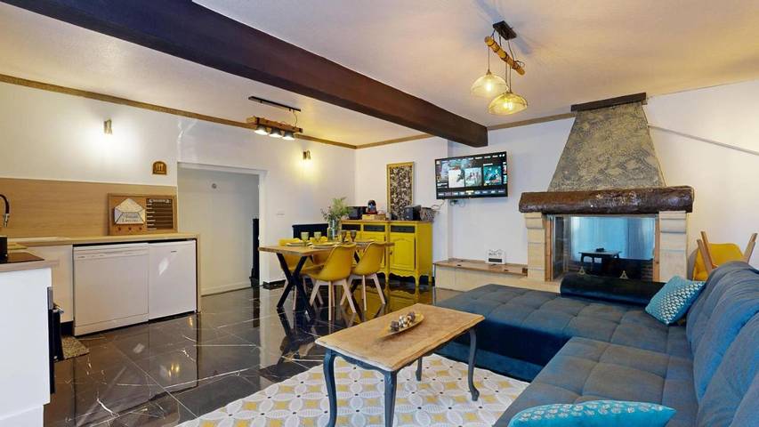 Gîte pour 6 personnes, avec jardin ainsi que jacuzzi et sauna à Lissac-sur-Couze - 2