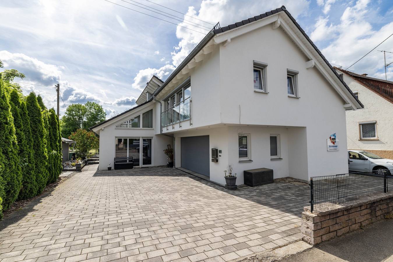 Entire apartment, Holiday Apartment with Terrace, Garden & Bbq – Pets Welcome in Balingen, Neckar-Alb