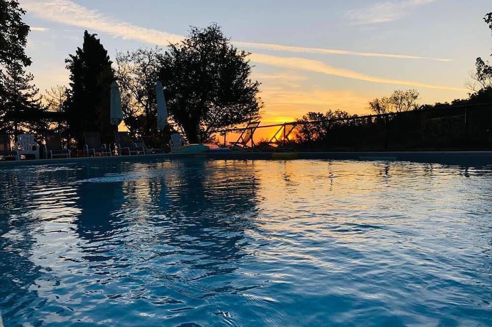Ferme entière près de Montepulciano Sienne val d'orcia piscine privée in Sarteano, Province de Sienne