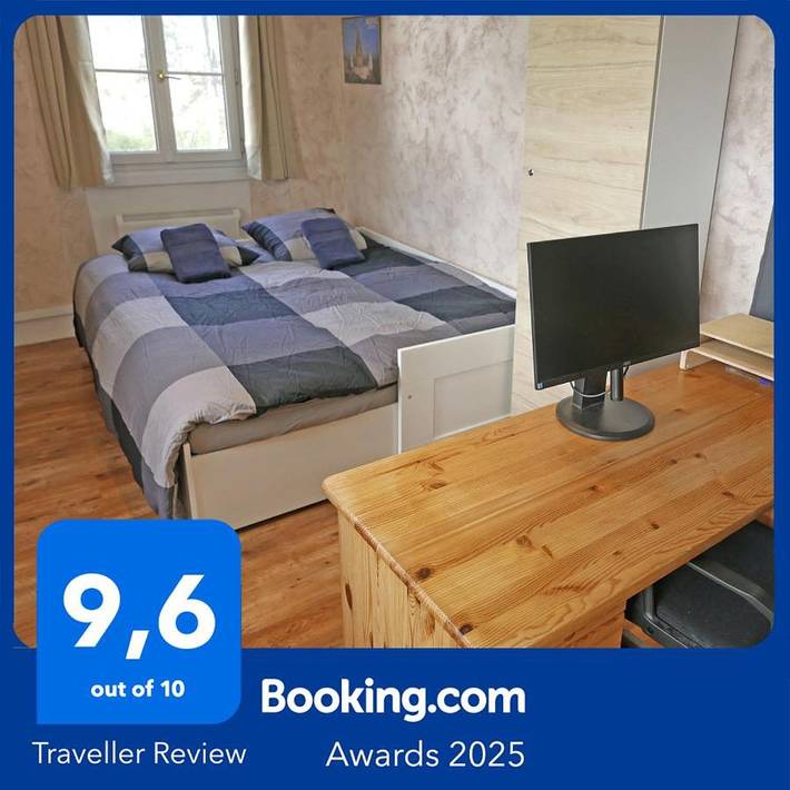 Gîte pour 3 personnes, avec jardin et vue dans Saint-Béron